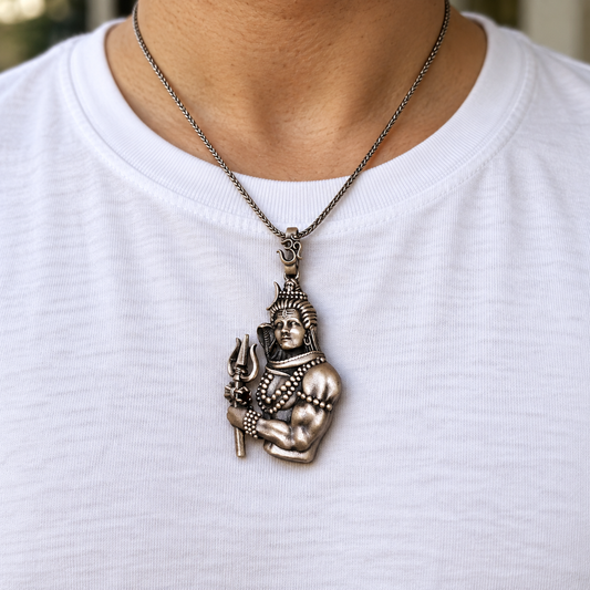 925 Silver Mahadev Classic Pendant – 9 g & 15 g (Devotion & Inner Strength)