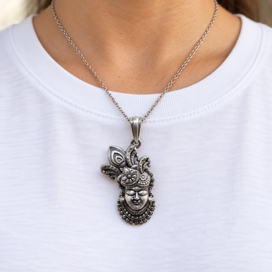 925 Silver Shrinathji Face Pendant – 9 g (Devotion & Grace)