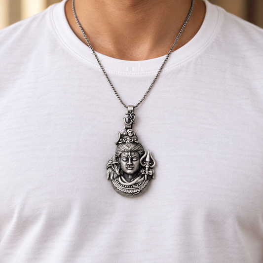 925 Silver Mahadev Face Pendant – 13 g (Devotion & Inner Strength)