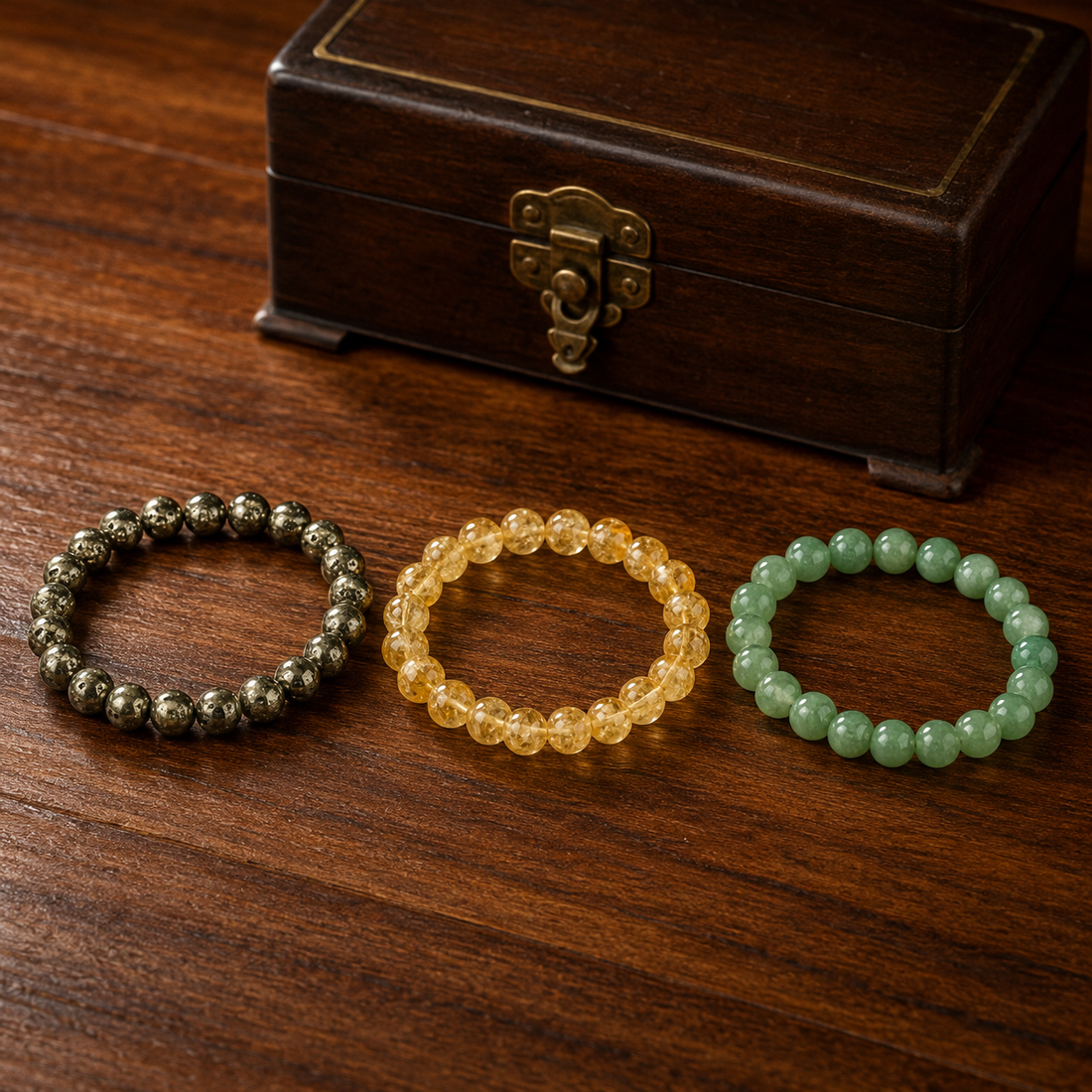 Pyrite, citrine and green aventurine stones compared for wealth intentions