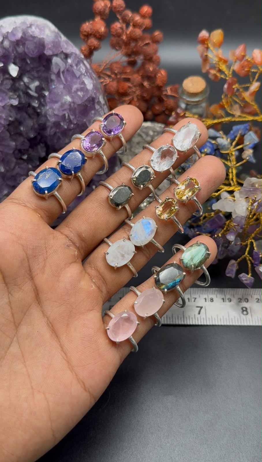 Natural gemstone rings Adjustable in metal