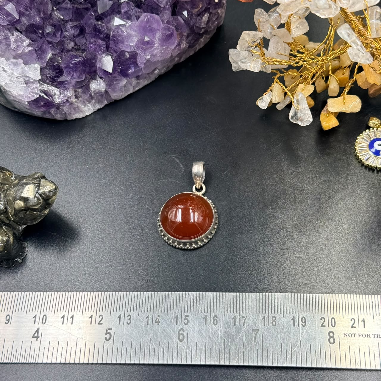 Carnelian 925 Silver Locket (Confidence & Motivation)