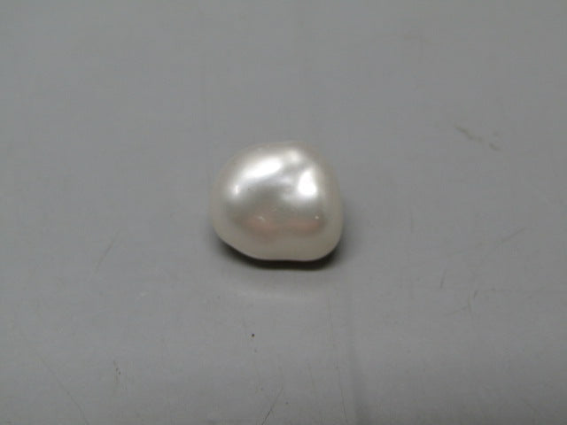 Pearl Keshi (Moti) 6.08 Carats Keshi (Moti) 6.08 Carats CSQ0042653