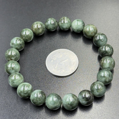 Natural Nephrite Jade Bracelet (Harmony and Prosperity)