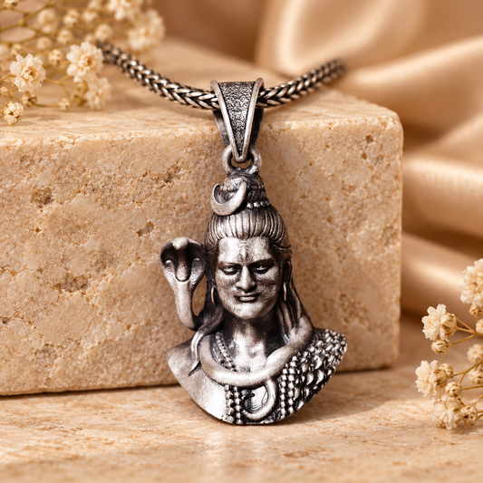 925 Silver Shiv Ji with Snake Pendant – 9 g (Devotion & Inner Strength)