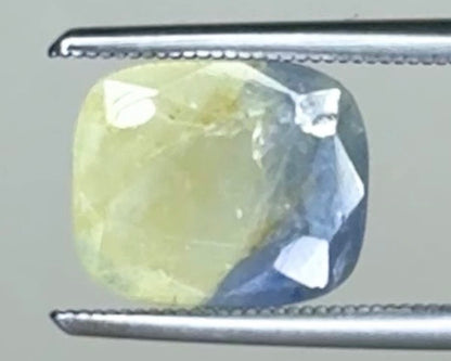 Natural Bi-color sapphire (Pitambari) 4.23 Carat Untreated Lab Certified product video 1