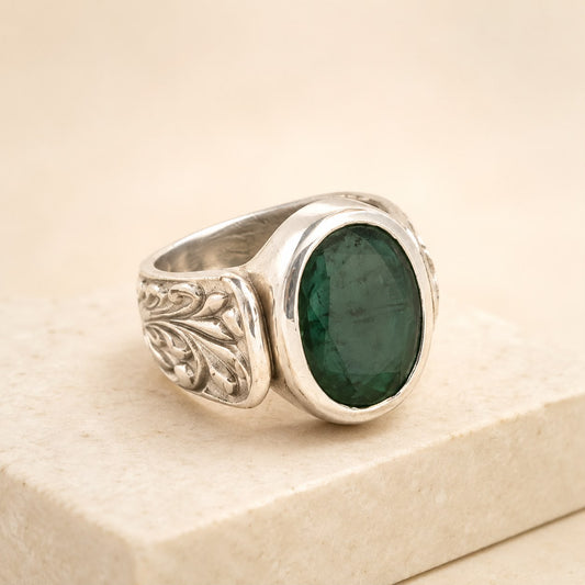 925 silver emerald panna ring with carved swirl band and oval green gemstone