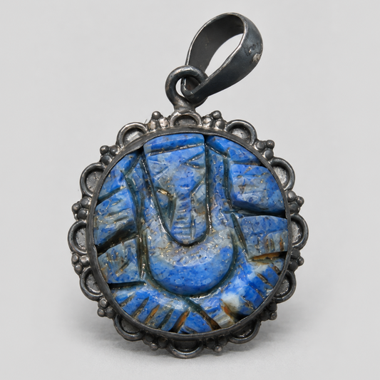 925 silver lapis lazuli Ganesh Ji pendant with blue gemstone centerpiece