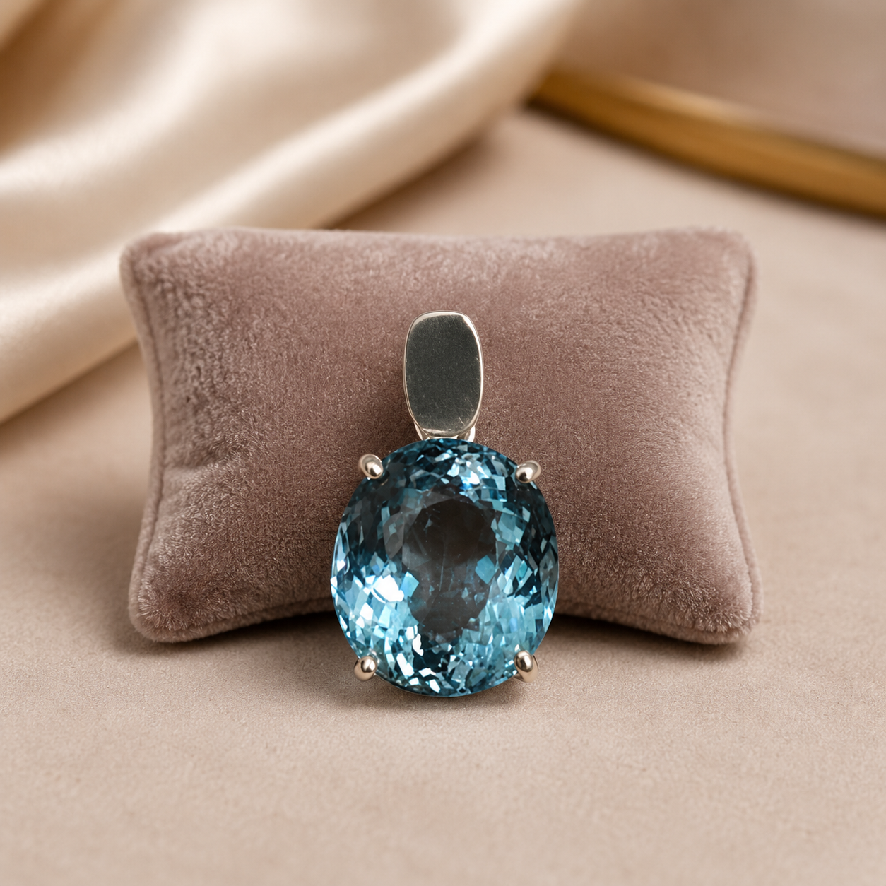 925 silver oval blue topaz locket pendant with clasp on velvet jewelry display