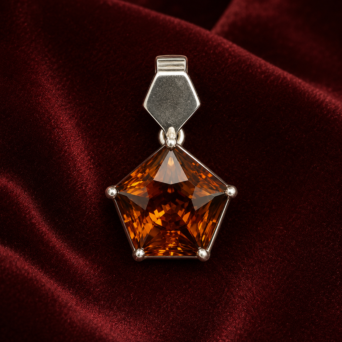 925 silver pentagon-cut glass garnet pendant with square cushion-cut center stone