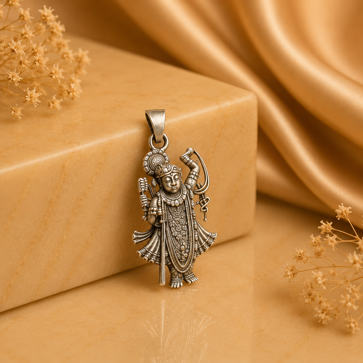 925 silver Lord Shrinathji Govardhan Krishna pendant with deity face and raised details