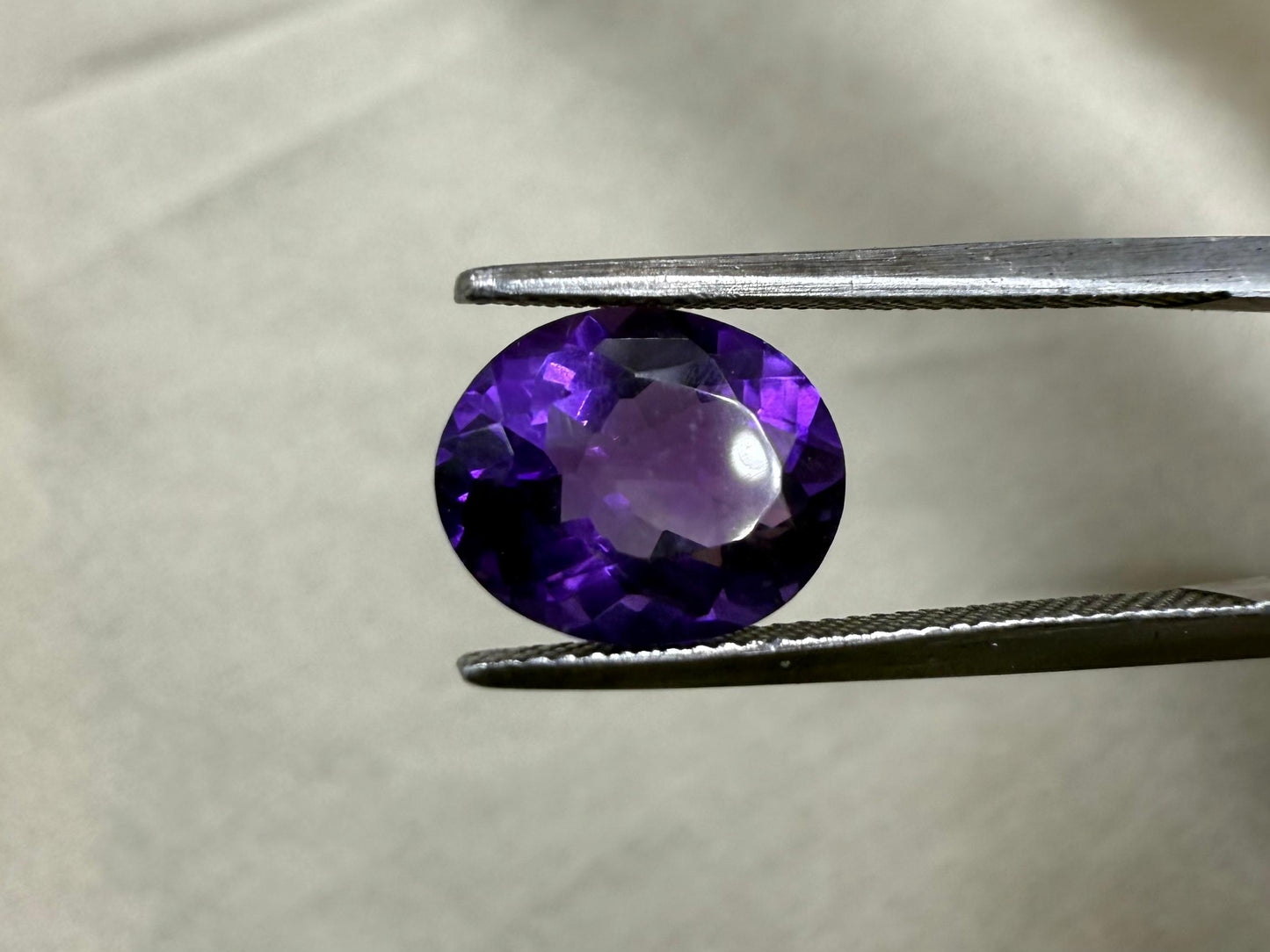 Natural Amethyst – Oval Cut  2.74 carat  ₹200/ct