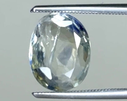 Natural Bi-color sapphire (Pitambari) 6.18 Carat Untreated Lab Certified product video 1