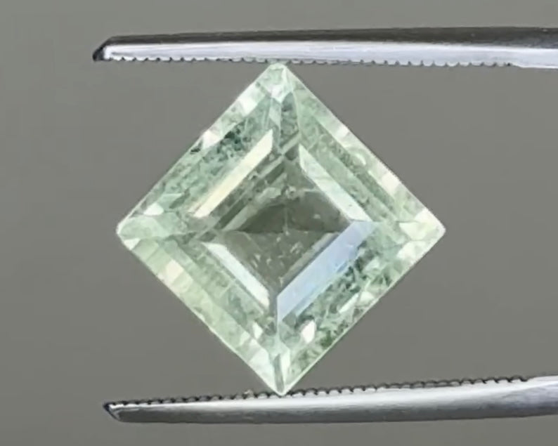 Natural Greenish Yellow Beryl 10.02 x 9.95 mm 4.83 Carat