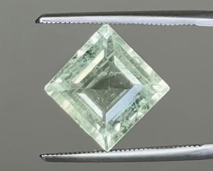 Natural Greenish Yellow Beryl 10.02 x 9.95 mm 4.83 Carat product video 1