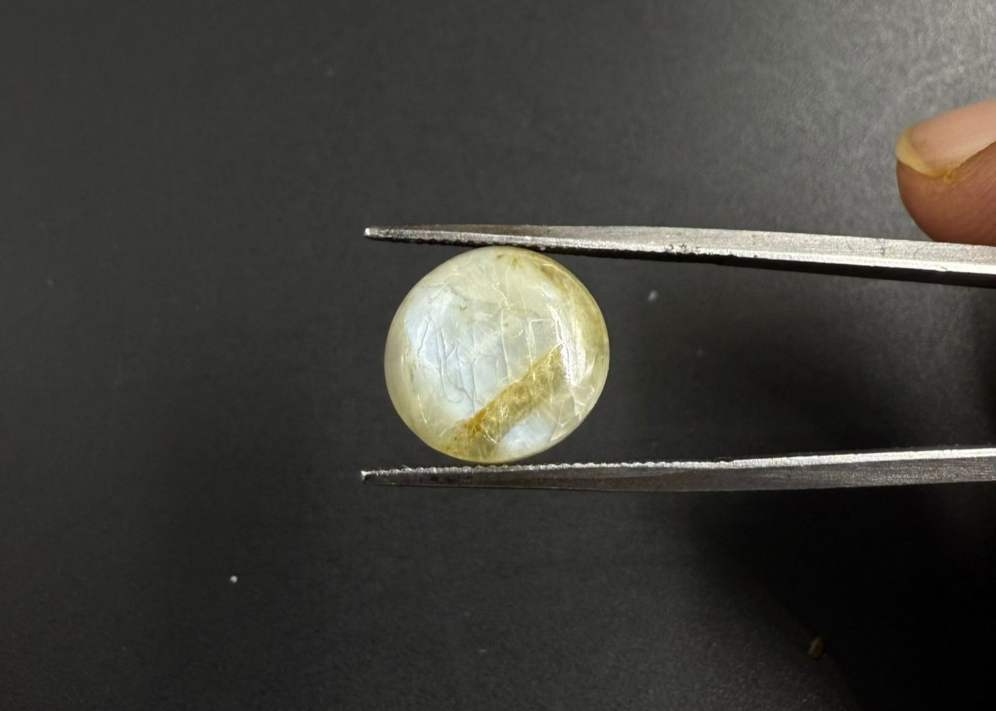 Natural Chrysoberyl Cat's eye  10.36 carat