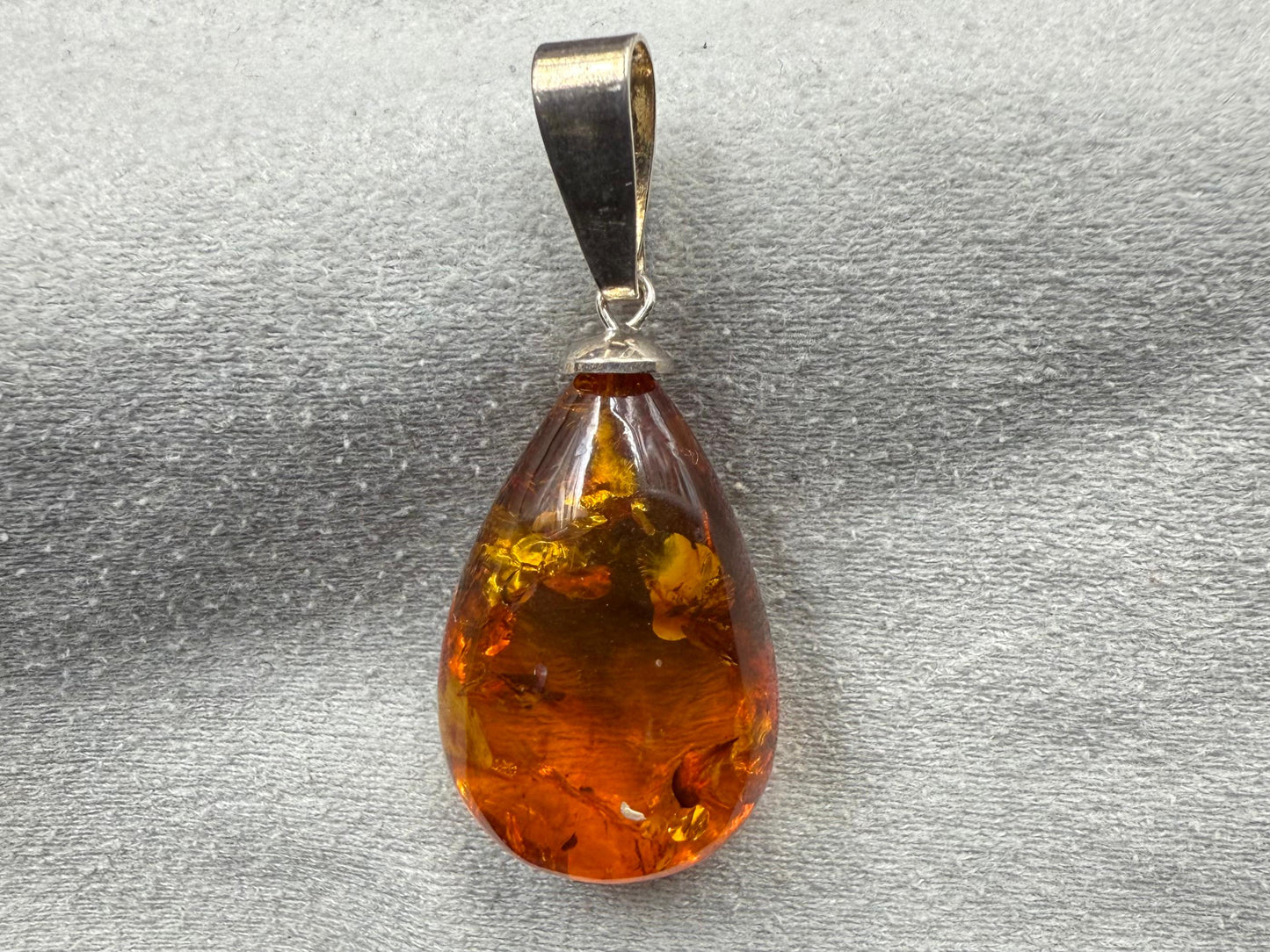 Natural Amber Pear Shape Sterling Silver  5.48 gram