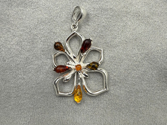 Natural Amber Sterling Silver Flower locket     6.88 gram
