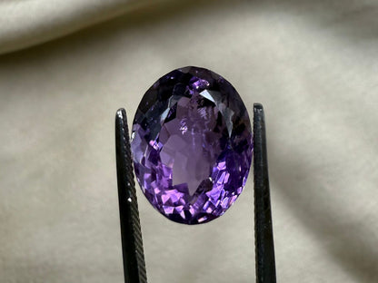 Natural Amethyst  Oval Cut Stone  7.21 carat