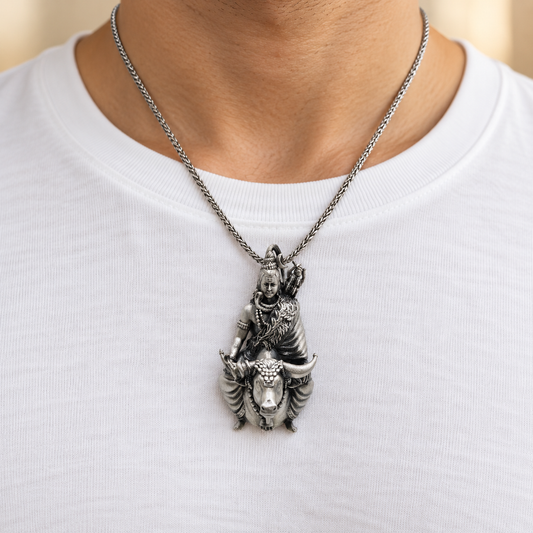 925 Silver Shiv Ji on Nandi Pendant – 11 g (Devotion & Inner Strength)