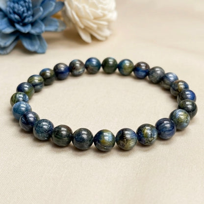 Blue Kyanite Bracelet (Clarity and Energy Balance), product view 8
