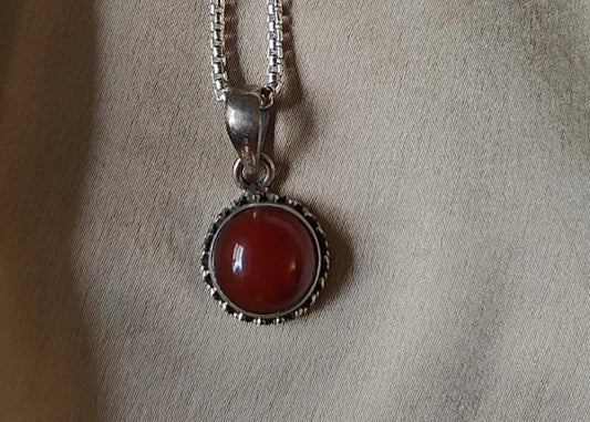 Natural Carnelian Silver Locket 4.04 gm