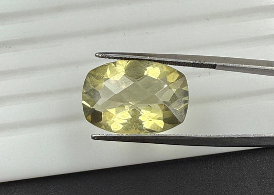 Natural Praseolite Quartz  11.95 carat  Yellowish Green color  csmgb019