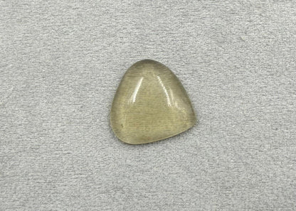 Natural Praseolite Quartz  17.34  carat  Yellowish Green color  csmgb023