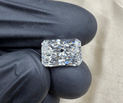 Lab Grown Diamond  rectangle shape cut  5.27 carat