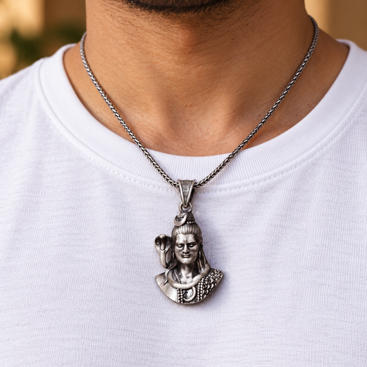 925 Silver Shiv Ji with Snake Pendant – 9 g (Devotion & Inner Strength)