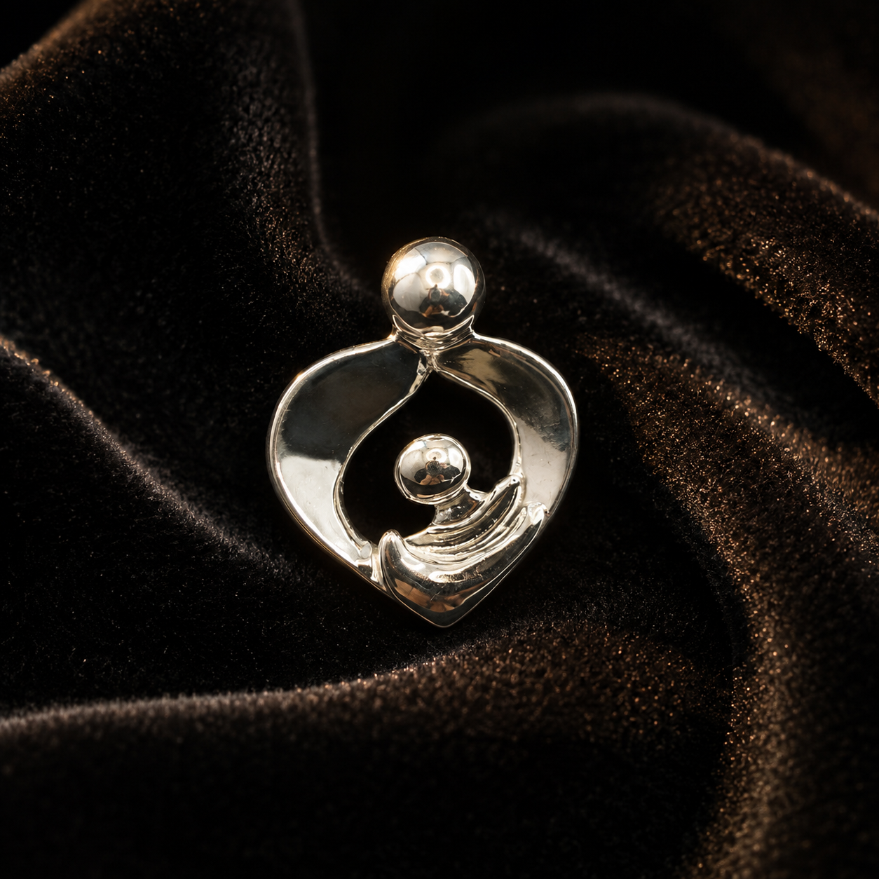 Mother & Child Heart Pendant in 925 Silver | Gemkrishna