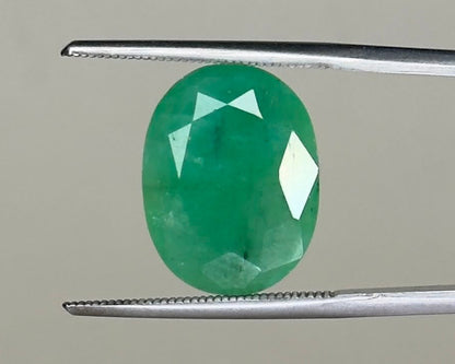 Emerald - 8.62 Carats product video 1