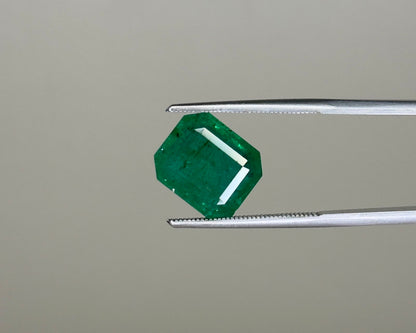 Emerald - 5.16 Carats product video 1