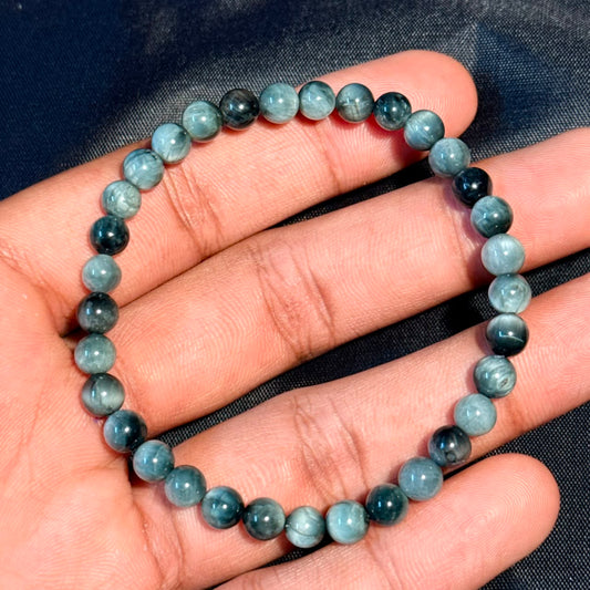 Black Cat’s Eye Quartz Bracelet (Protection & Focus)