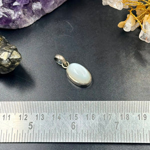 Oval Stone 4.50 Grams