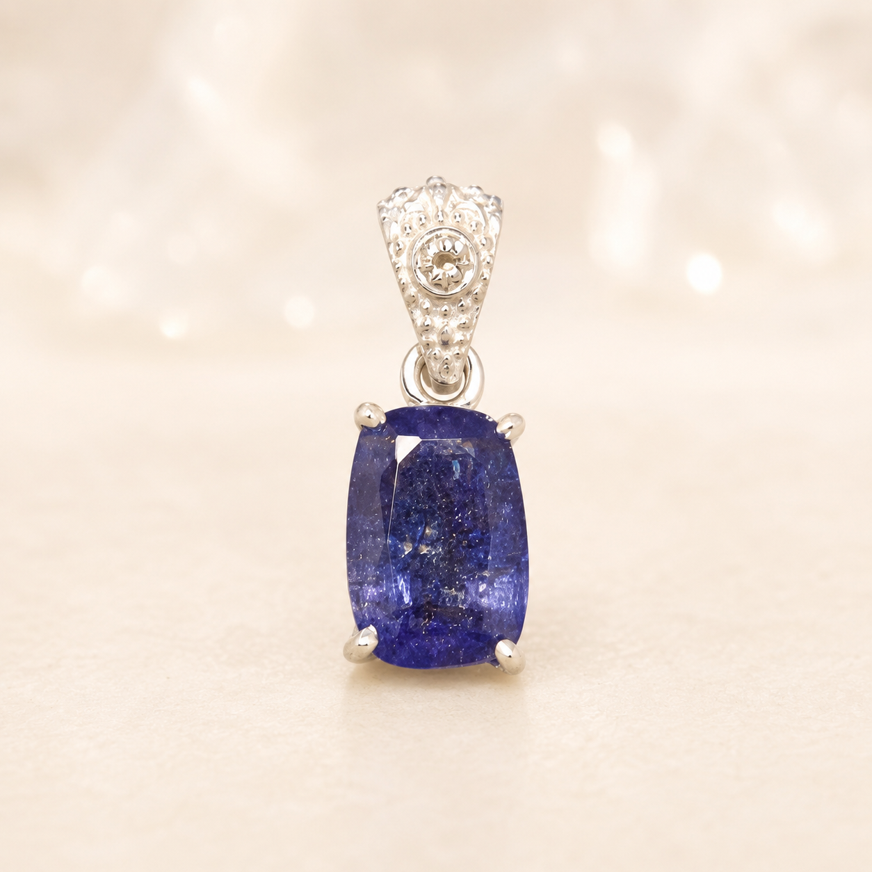 925 silver pendant with natural tanzanite oval gemstone and lab-grown diamond accents
