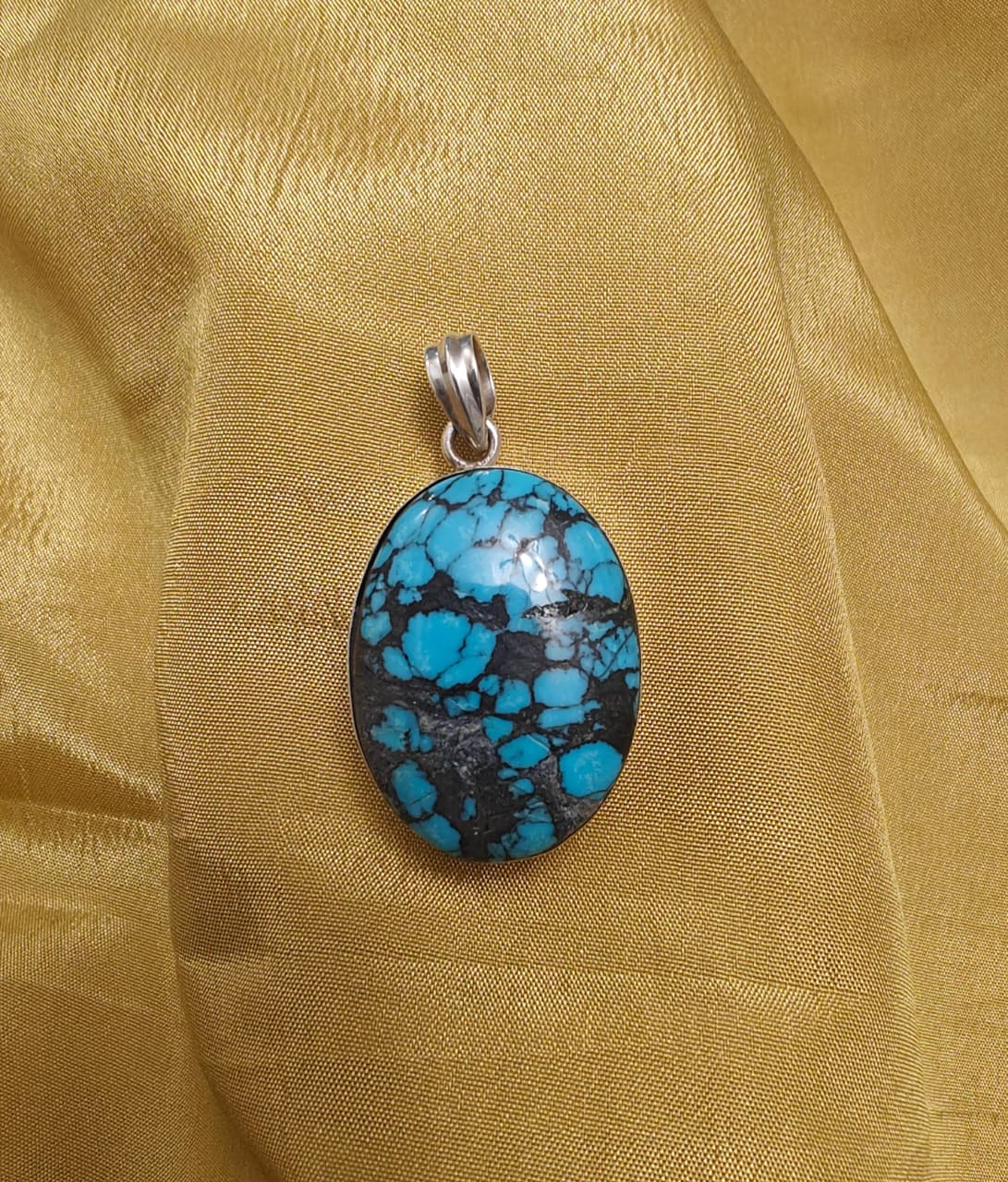 Round  shape Turquoise (Firoza) Sterling Silver Locket 20 gram