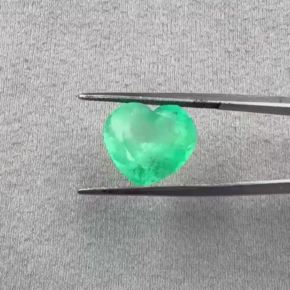 Natural Heart Shaped Emerald 7.62 ct  Lab Verified 12.47 x 13.91 x 8.77 mm