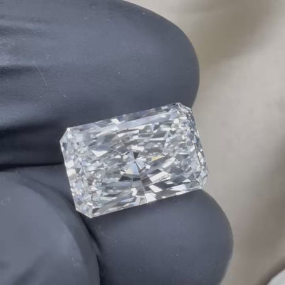 Lab Grown Diamond  rectangle shape cut  5.27 carat