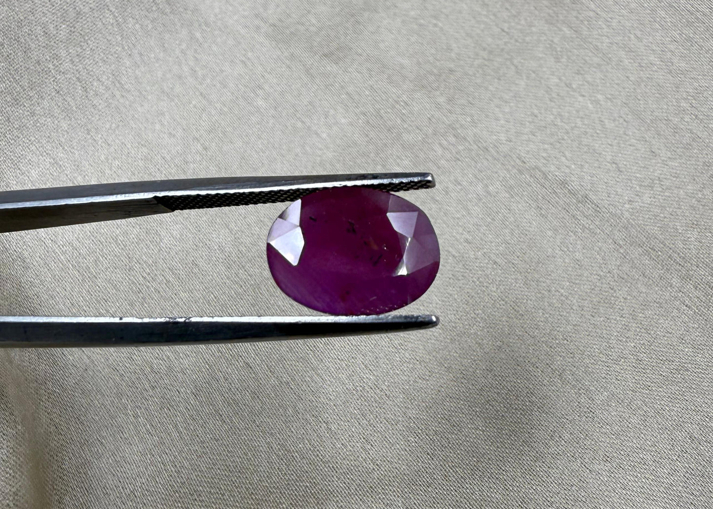 Natural Ruby   Oval cut Stone  4.32 carat