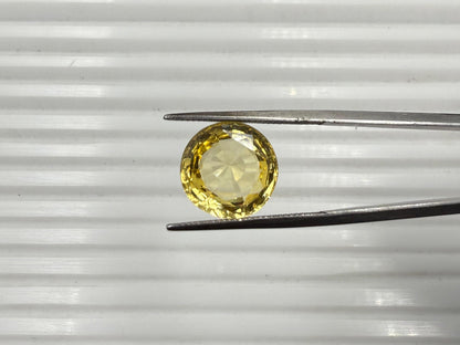 Natural Yellow sapphire  Round Shaped Cut  7.69 carat